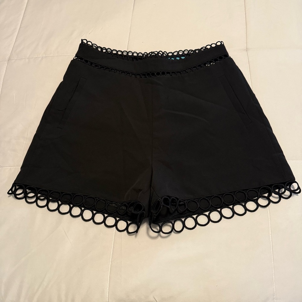 Spirito Black Tailored Shorts Sz. L Loop Trim Fully Lined Front Pockets Back Zip
